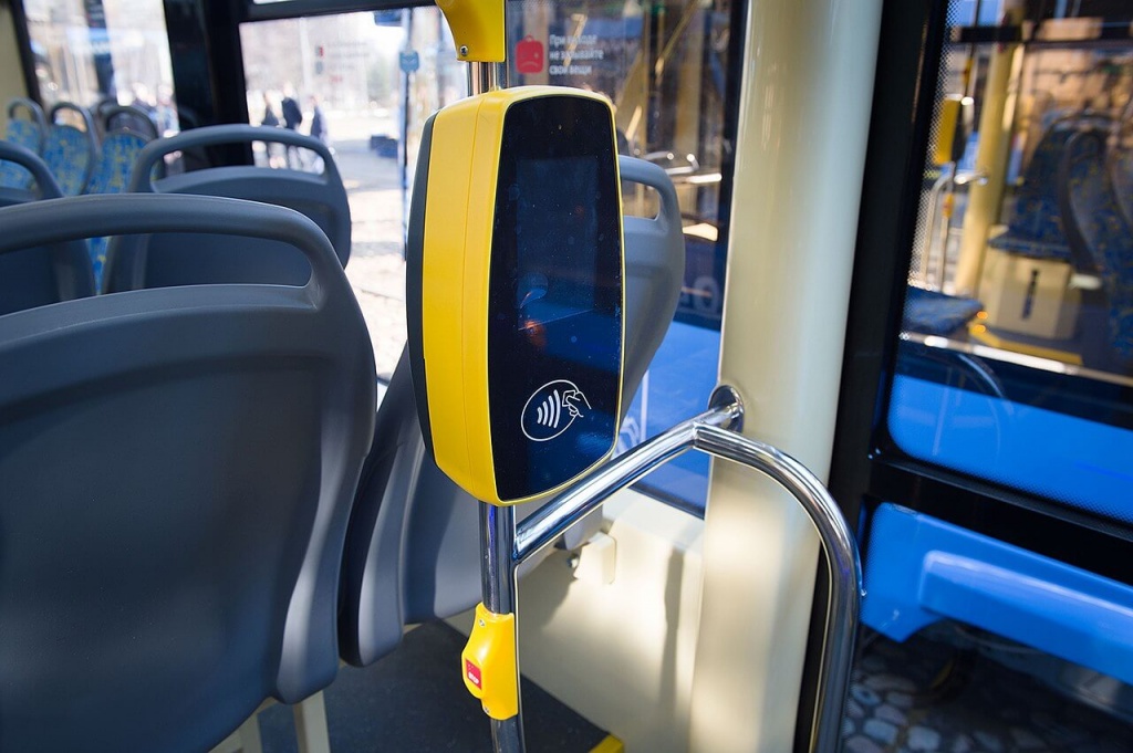 Валидатор оплаты проезда в трамвае "Витязь-М" Как активировать Тройку в общественном транспорте